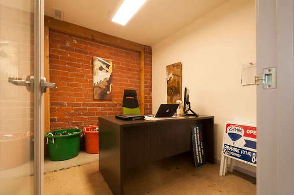 10488 office 3