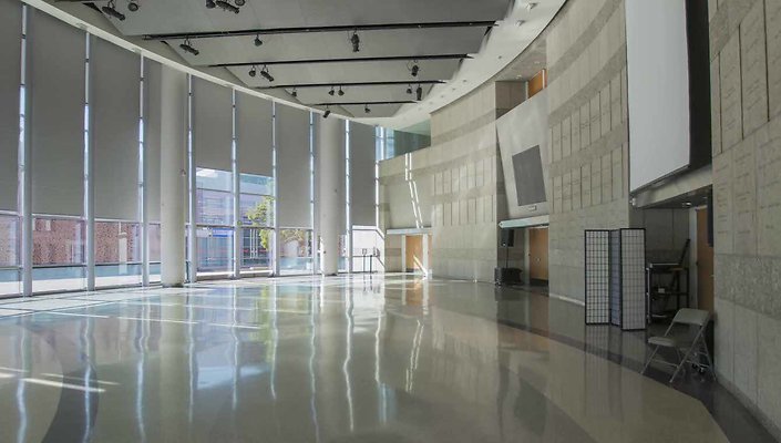 Japanese-American-National-Museum-JANM-Central-Hall-002