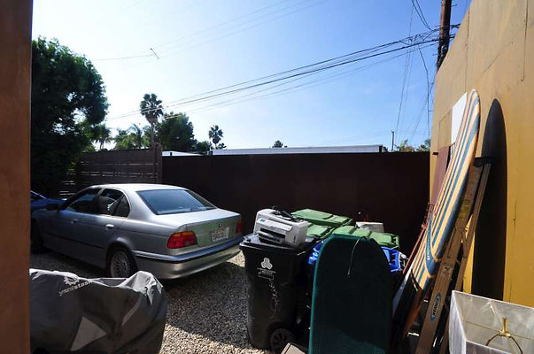 9762 garage 2
