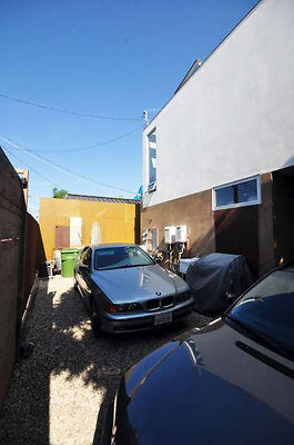 9762 garage 5