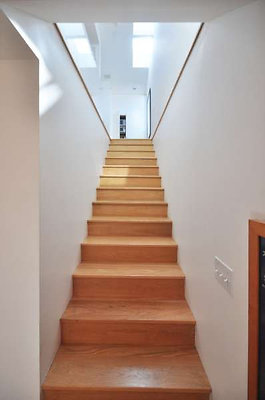 9762 stairs 2