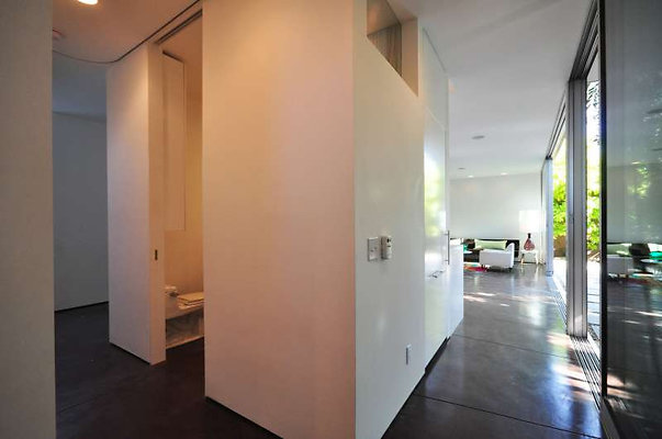 9762 hall 1