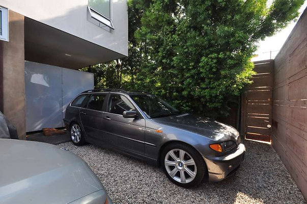 9762 garage 3