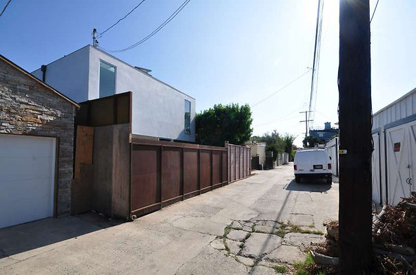 9762 alley 2