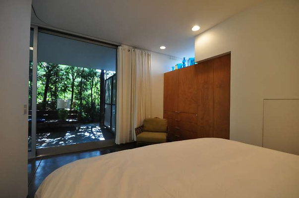 9762 bed 2