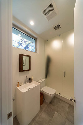 12648 bath 8