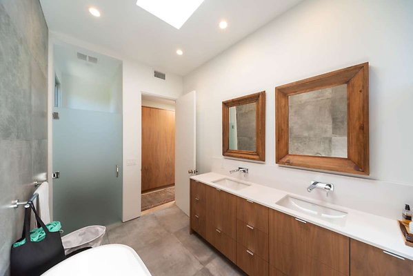 12648 bath 5