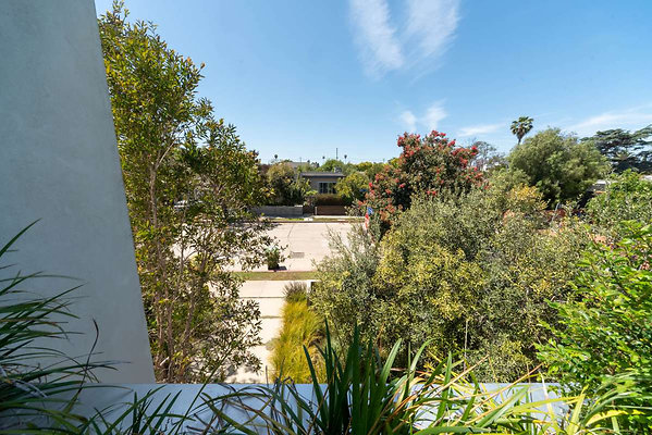12648 balcony 2