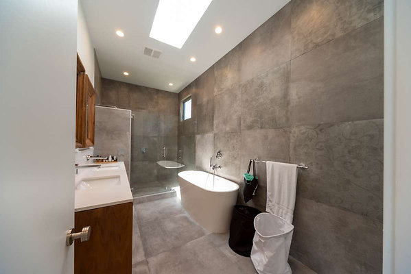 12648 bath 1