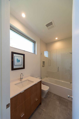 12648 bath 6