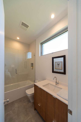 12648 bath 7