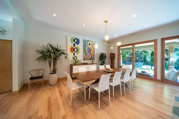 10544 dining 4