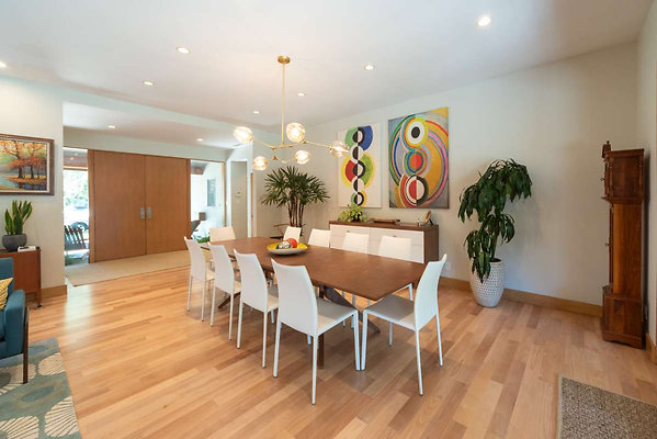 10544 dining 3