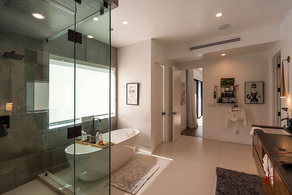 13234 bath 2