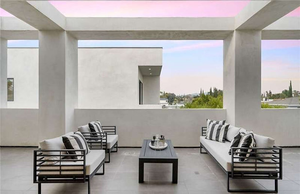 12494 balcony 5