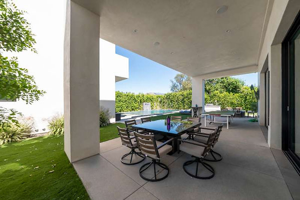 12494 patio 2