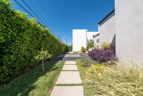 12494 garden 1