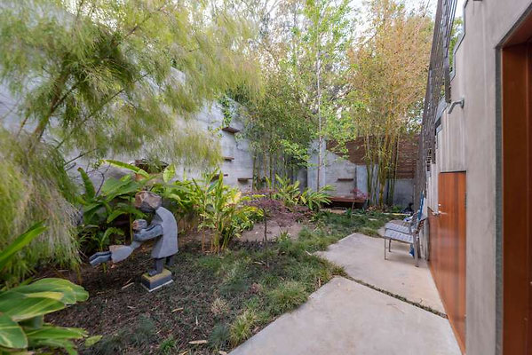 12378 garden 3