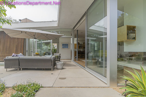 Modern Home 383-4