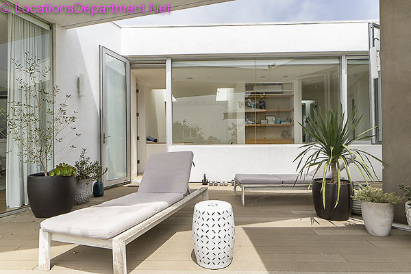 Modern Home 383-52