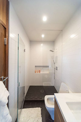 13625 bath 5