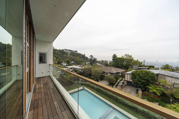 13625 balcony 1