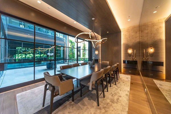 13992 dining 4