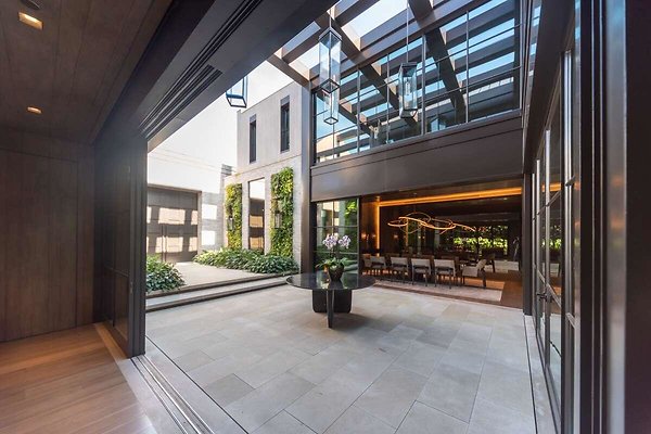 13992 courtyard 3