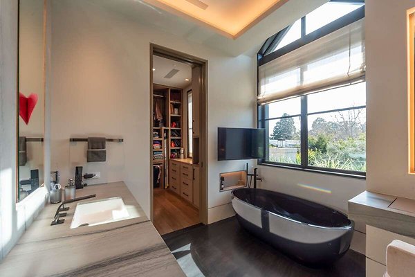 13992 bath 6