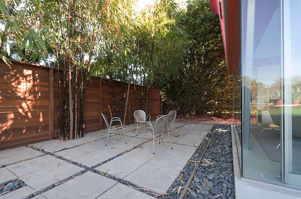 5654 patio 3