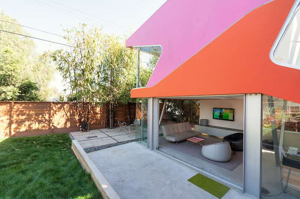 5654 patio 1