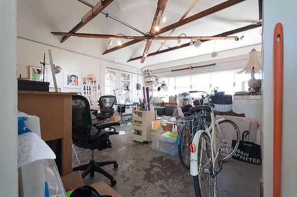 5654 garage 1