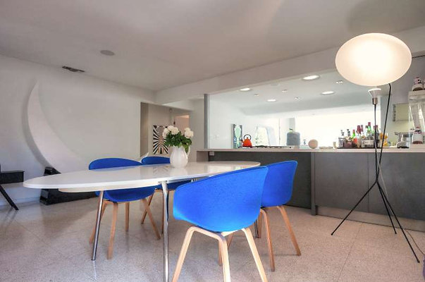 5654 dining 1