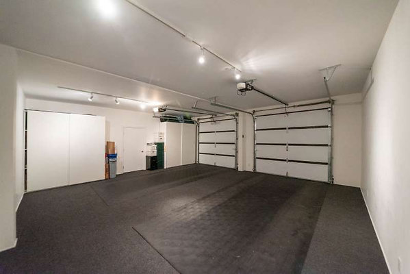 12366 garage 5