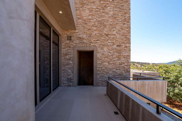 12366 balcony 2