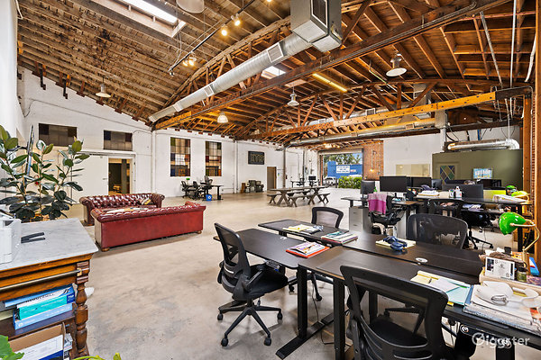 echo-park-creative-flex-office-space-03