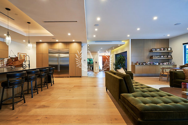 13020-GreenleafSt 14