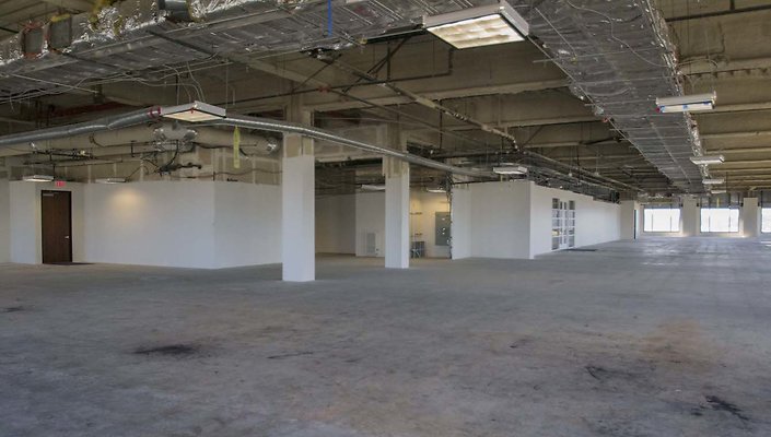 Ernst-Young-Plaza-Suite-4100-005
