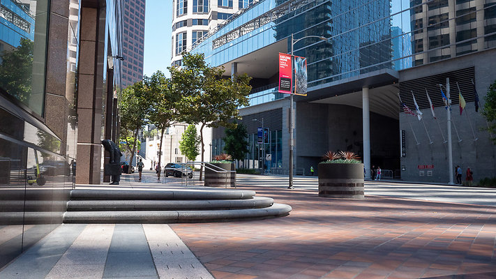 ErnstYoung ExteriorPlaza-11-1