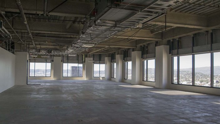Ernst-Young-Plaza-Suite-3250-007