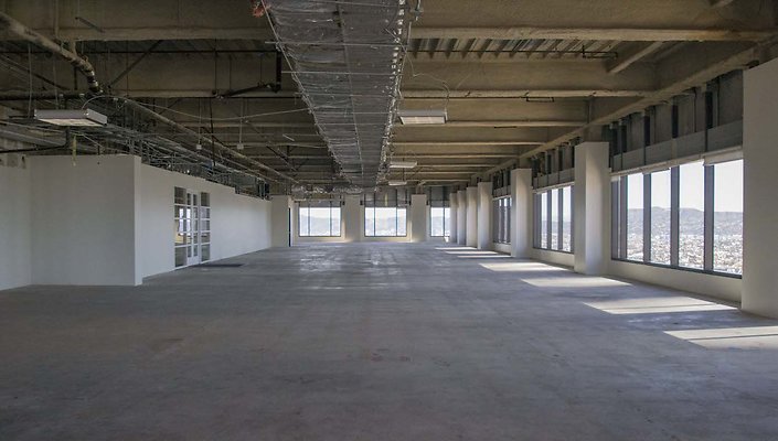 Ernst-Young-Plaza-Suite-4100-007
