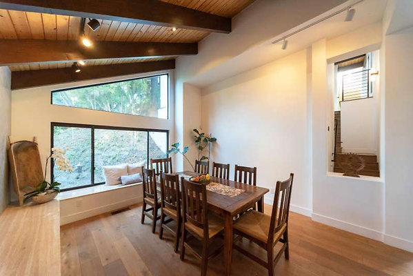 12359 dining 5