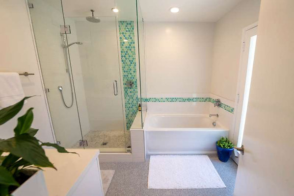 12310 bath 3