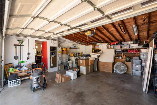 12310 garage 4