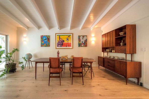 10946 dining 5