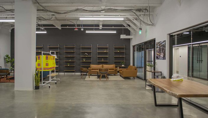 CMC-California-Market-Center-Conference-Room-02