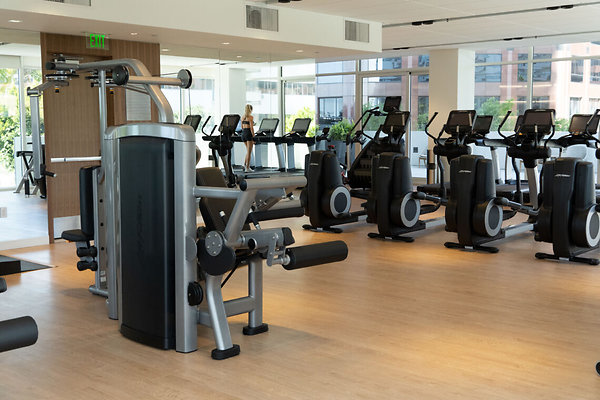 Landmark-Gym04-e1691831763584
