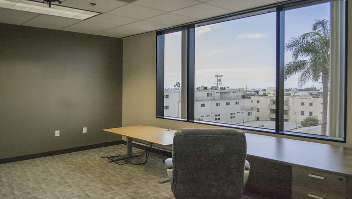 Landmark-II-Suite-300-22