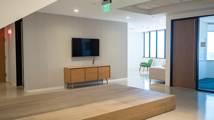 LandmarkII Suite1700-021