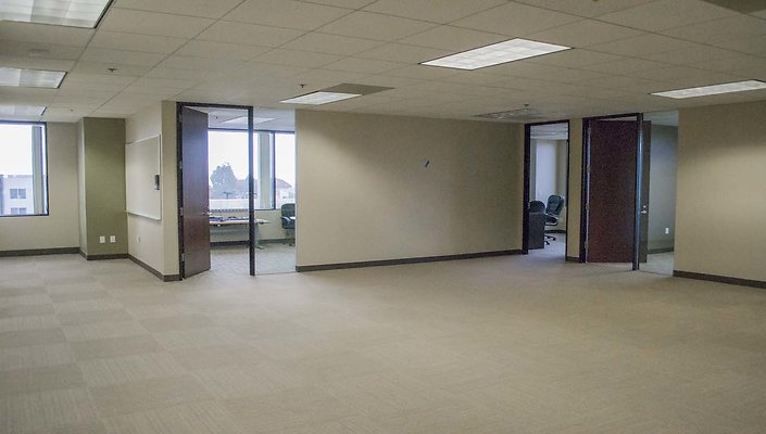 Landmark-II-Suite-300-16